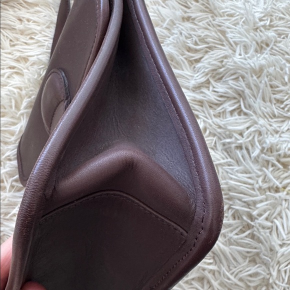 Coach - Picture 3 of 9